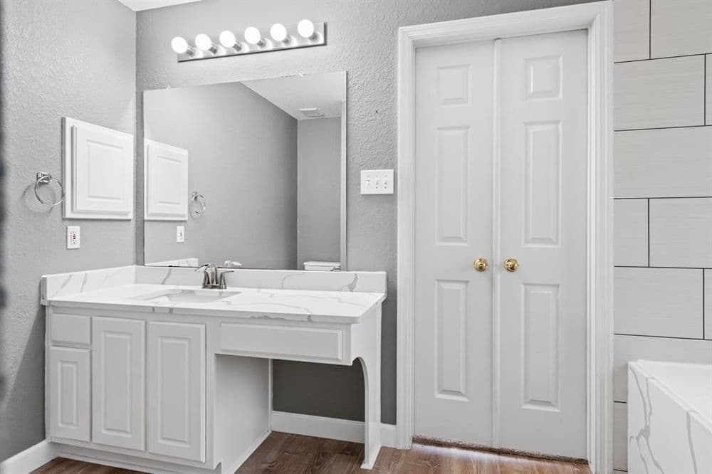 Gallery photos for Bathroom Revamp: Image #1